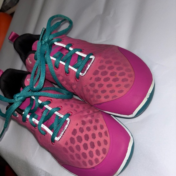 Vivo Barefoot Pink and Teal Athletic Shoes - Picture 4 of 10